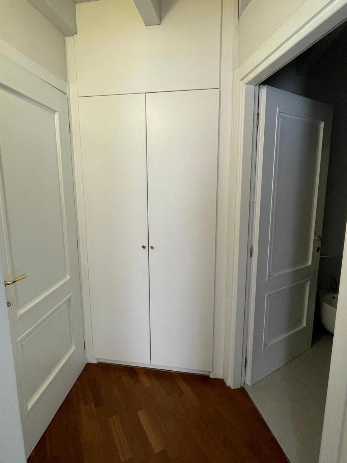 Amelie Apartment Desenzano del Garda Luaran gambar